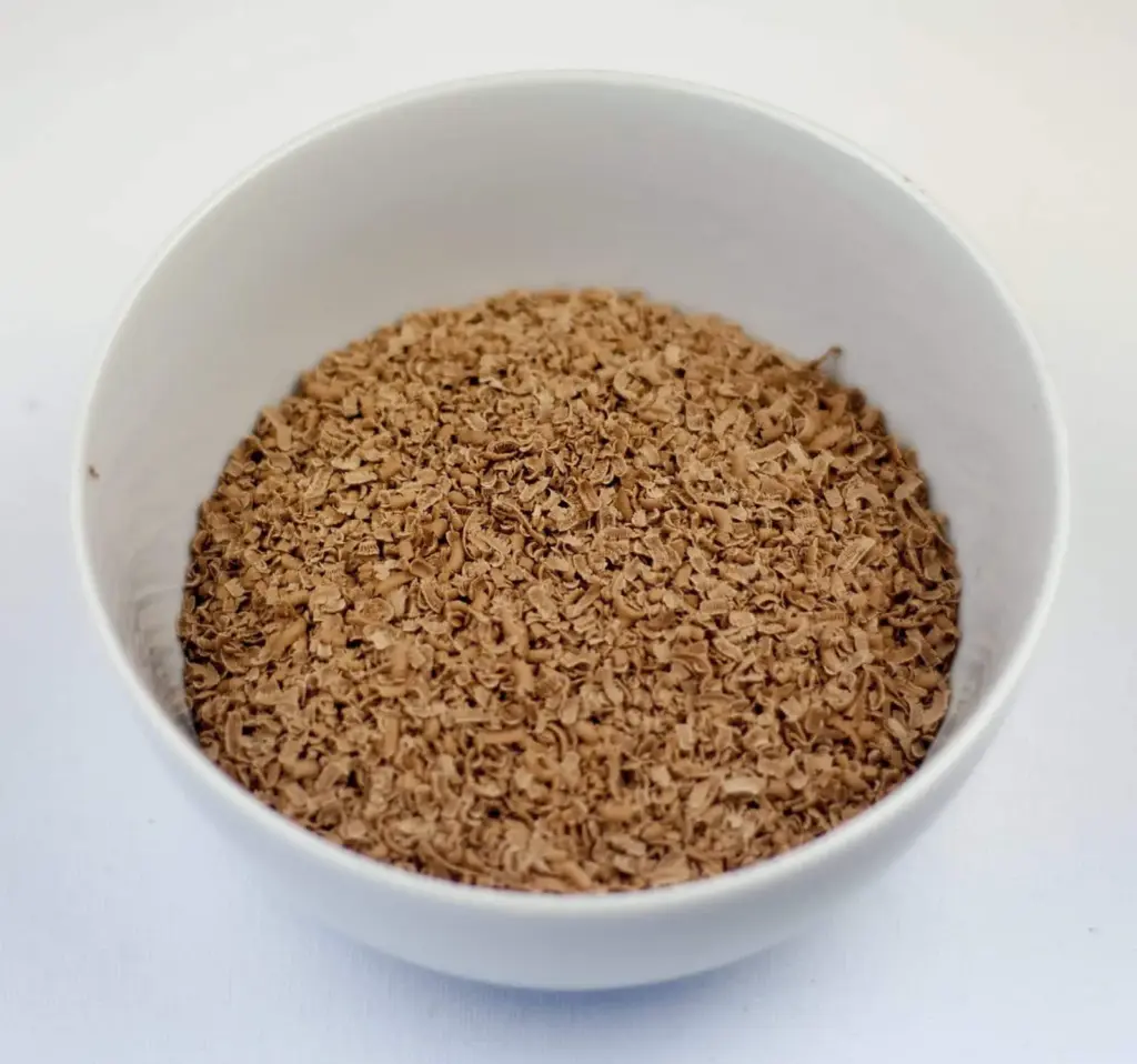 Finely grated chocolate