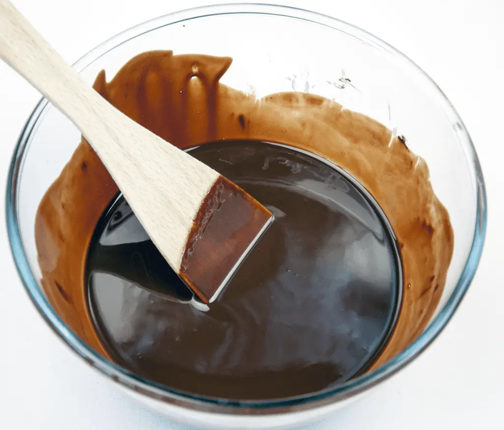 Dark chocolate sauce