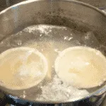 How to make this wonderful healthy breakfast of smoked haddock and poached eggs. Hardly any fat or carbs! A very healthy Yum!! | https://theyumyumclub.com