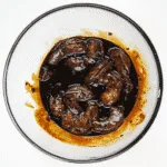 How to make teriyaki tiger prawns. What can be more Japanese? Serve them in a fresh crunchy lettuce wrap and you have one fab healthy, low carb recipe. Yum! | https://theyumyumclub.com