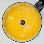 Butternut squash soup. Coming home from the cold? Want something to warm you up? The perfect winter warmer recipe. How to make butternut squash soup. Yum! | theyumyumclub.com