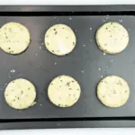 Cheese and chive scones. I love these savoury beauties. Serve with just a good helping of butter, or use as croutons with some wonderful warming soup. Yum! | theyumyumclub.com