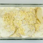 Ever wondered how to make Cheesy Dauphinoise Potatoes? Or Gratin Dauphinoise as the French say!! :) Well, with only 4 ingredients this is a fantastic, simple and tasty potato side dish great to accompany any meat. Yum! | theyumyumclub