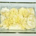 Ever wondered how to make Cheesy Dauphinoise Potatoes? Or Gratin Dauphinoise as the French say!! :) Well, with only 4 ingredients this is a fantastic, simple and tasty potato side dish great to accompany any meat. Yum! | theyumyumclub