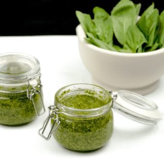 How to make pesto at home. The fresh taste of Italy. Just 5 ingredients in this wonderful vegetarian recipe. Basil, garlic, pine nuts, olive oil and parmesan cheese. Fantastic for pasta. Yum! | theyumyumclub.com