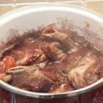 Look at this wonderful and tender slow-cooked braised short rib. Mouthwatering right? It takes some time to cook but hardly any time to prepare. Make it in the morning and go enjoy the rest of your day. It will be ready waiting for you as dinner time rolls along! Yum! | theyumyumclub.com