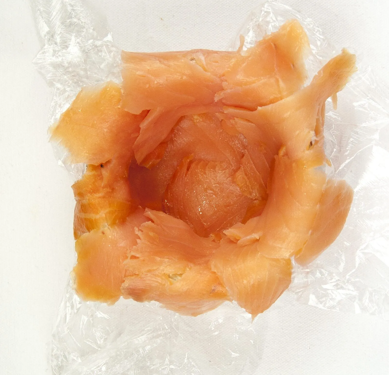 Just look at this individual smoked salmon terrine. I love this recipe. So tasty and a dish that will impress your friends at any dinner party. Hot and cold smoked salmon, cream cheese with chives, and even topped with a little caviar. Yum! | theyumyumclub.com