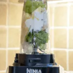 A healthy smoothie to start the day. What more do you want? Just 5 ingredients. Spinach, grapes, banana, pineapple and yoghurt. Yum!!