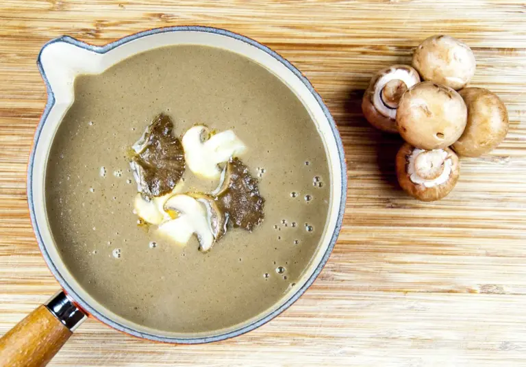 Wonderfully warming wild mushroom soup. Very easy to make and a fantastic winter lunch when served with some fresh crusty granary bread. Yum! theyumyumclub.com