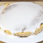 Have a savoury palate but still love puddings? Try this alternative to traditional marzipan Bakewell tart. The great taste of peanut butter, in a tart! Yum! | theyumyumclub.com