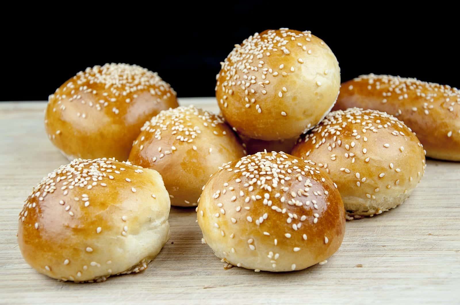 Ever wondered how to make brioche buns? Well, it's far easier than you think. Come on, I'll help. You'll have bun in the oven in no time! Yum!! | theyumyumclub.com