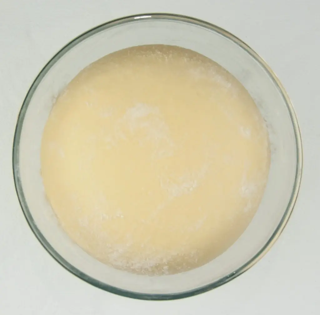 Ever wondered how to make brioche buns? Well, it's far easier than you think. Come on, I'll help. You'll have bun in the oven in no time! Yum!! | theyumyumclub.com