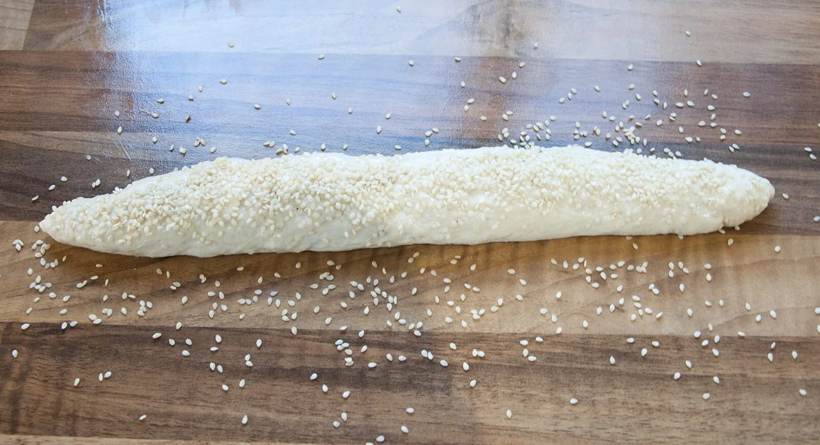 Nothing's better than the smell of freshly baked bread first thing. Ok, you have to get up early but it's worth it ????. Freshly baked French baguettes. Yum! | theyumyumclub.com