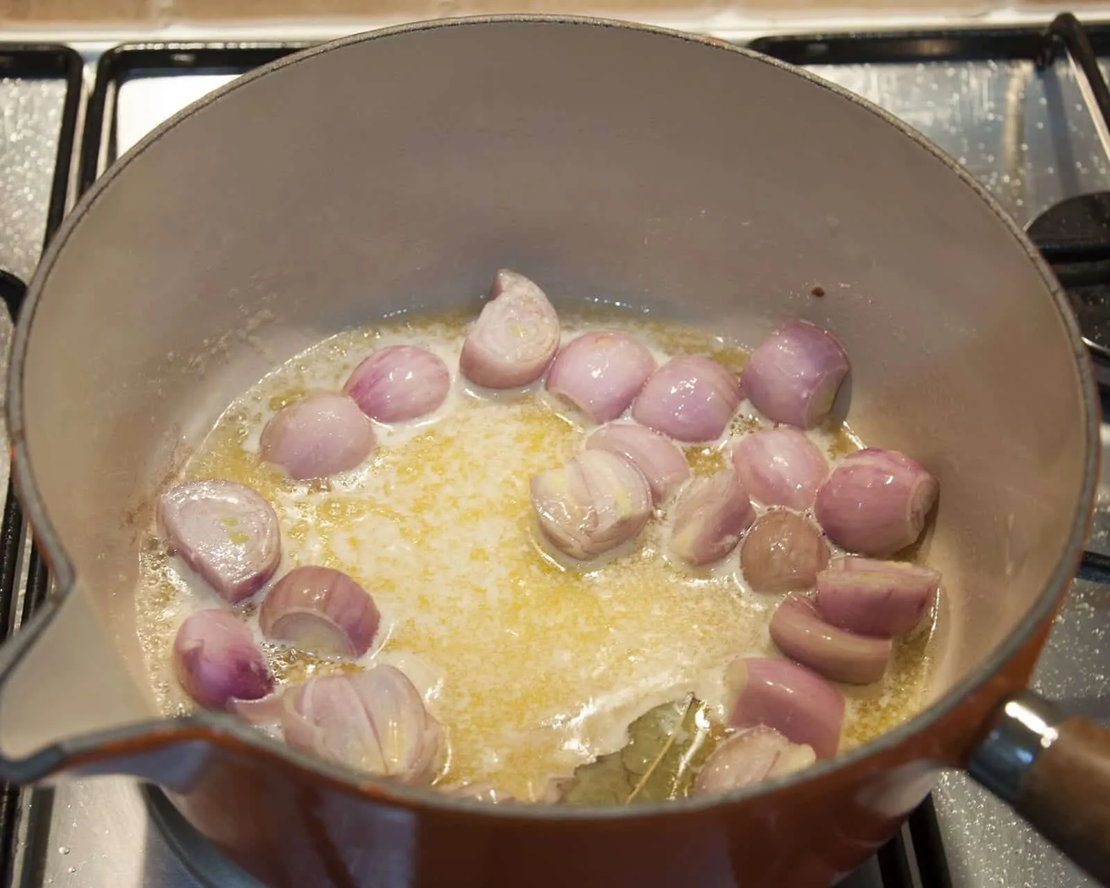 Cream of garlic and onion soup. How much more French can you get? Just remember, if you're planning on kissing after dinner you'll need to share...???? Yum! | theyumyumclub.com