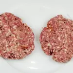 Lamb burgers are a great alternative to the traditional beef burger, and far tastier. Make them at home in no time. Try in a brioche bun with tzatziki. Yum! | theyumyumclub.com