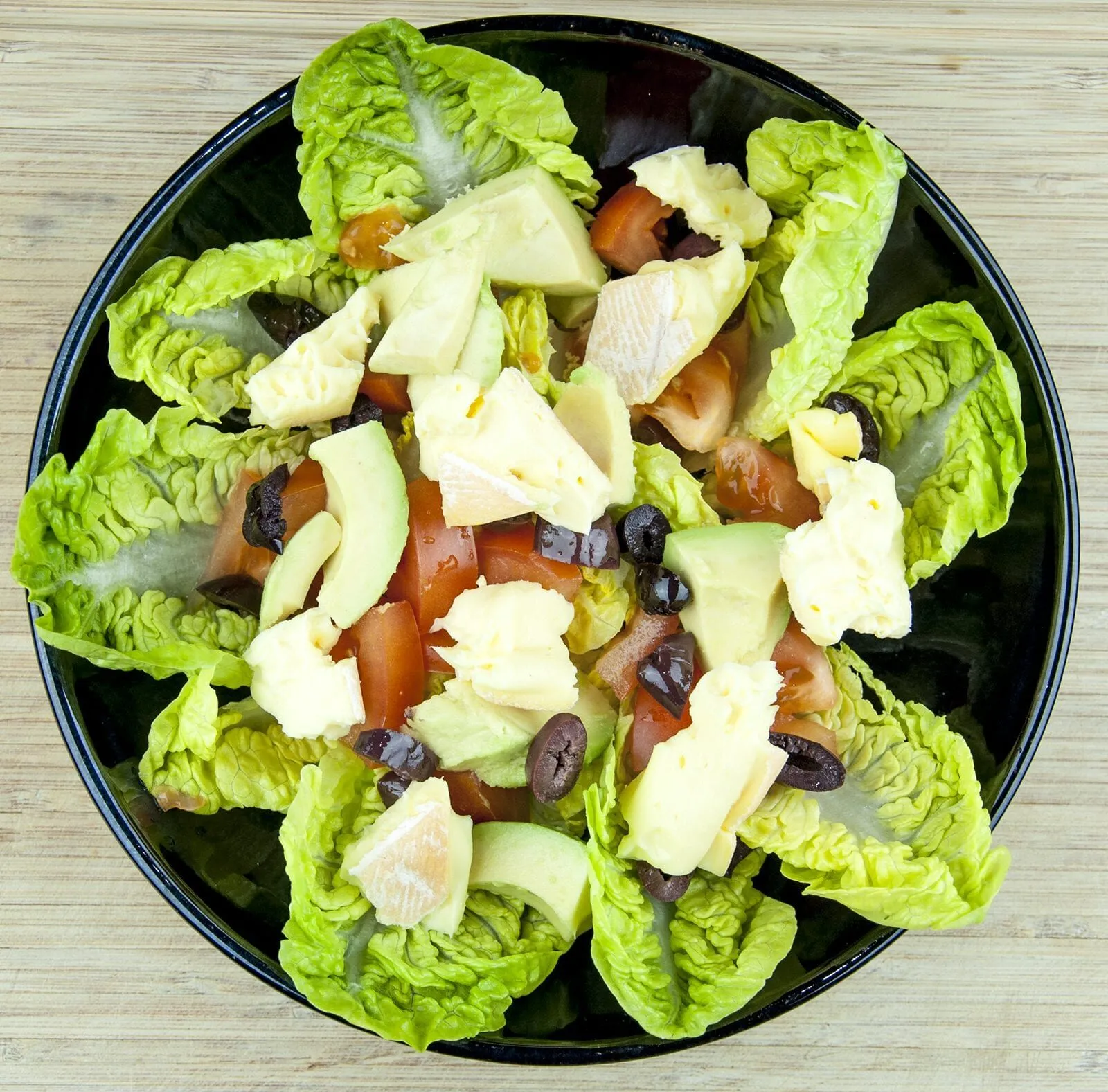 This is an amazing hot prawn salad. So tasty and so yummy. Yes, there's a touch of cheese and slaw but combined with the prawns, chilli and garlic! Wow!! | theyumyumclub.com