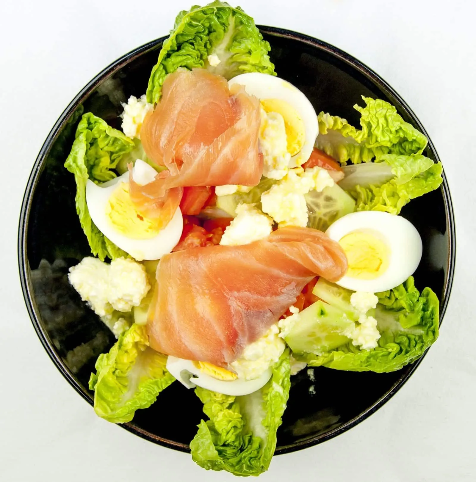 This is a fantastic smoked salmon and feta salad. The feta and the smokiness od the salmon really work. A touch of Greece in your own home Yum!