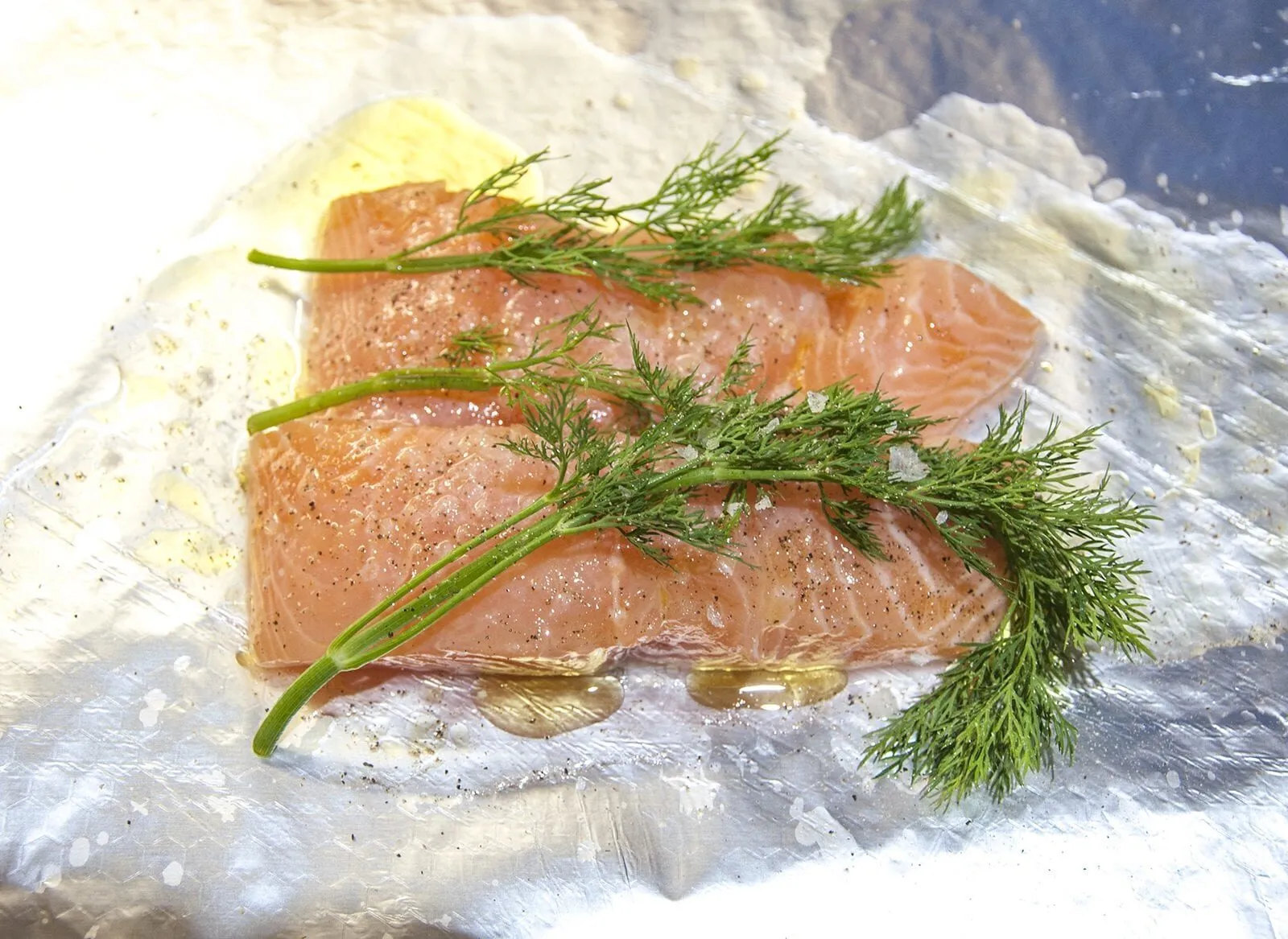 Steamed Salmon in White Wine