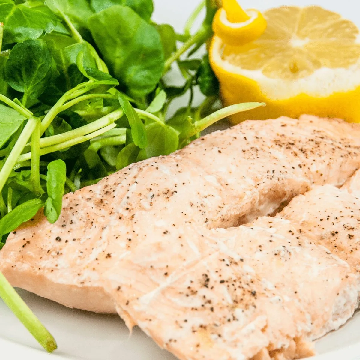 Steamed Salmon in White Wine