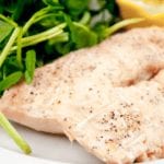 Steamed salmon in white wine. A touch of dill too. A wonderfully healthy recipe and great for lunch or dinner. 10 minutes cooking and you're done. Yum! | theyumyumclub.com