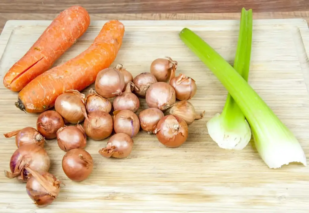 Classic coq au vin. A wonderfully rustic French casserole of chicken in red wine. Simple to make and very tasty. A great recipe for all of the family. Yum! | theyumyumclub.com