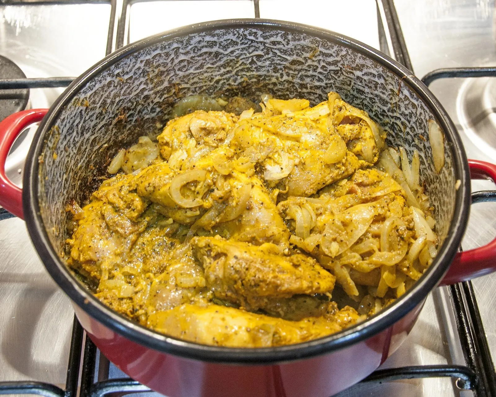 https://theyumyumclub.com/2019/03/12/chicken-thigh-curry/