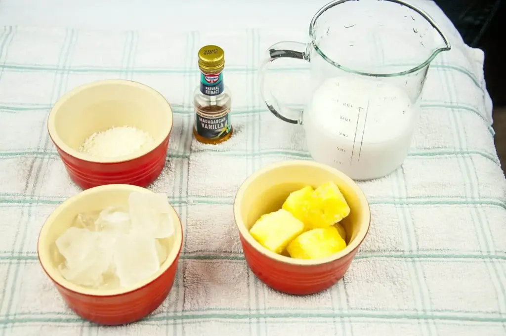 Ever fancied a cocktail first thing? Well, you can now. Virgin Pina Colada. The wonderful taste of coconut and pineapple without the alcohol. Healthy too! | theyumyumclub.com