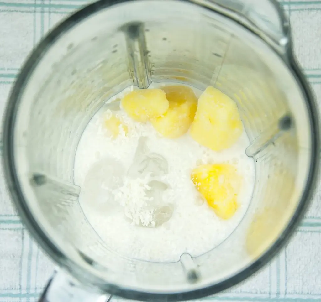 Ever fancied a cocktail first thing? Well, you can now. Virgin Pina Colada. The wonderful taste of coconut and pineapple without the alcohol. Healthy too! | theyumyumclub.com