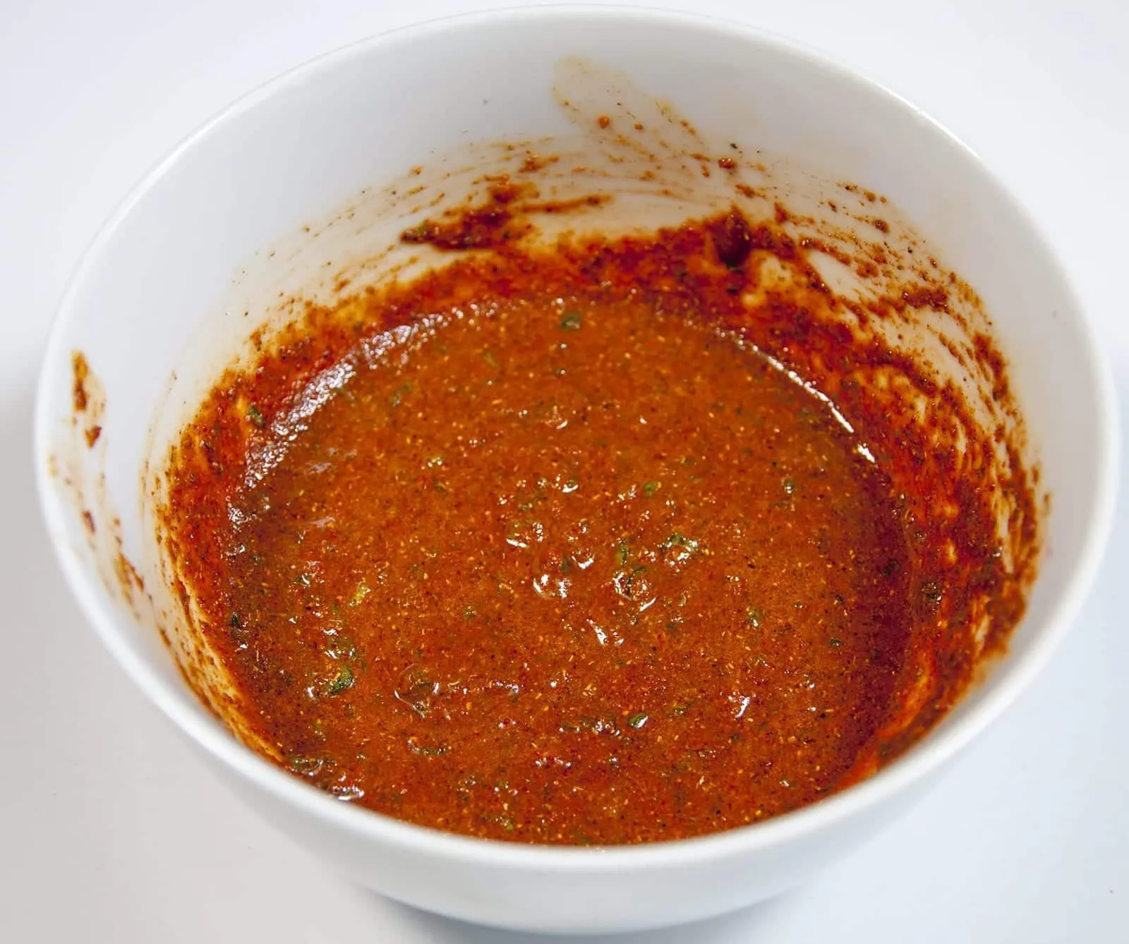 Aromatic tandoori chicken tikka style. Form the tandoori tikka marinade | https://theyumyumclub.com/2019/05/01/chicken-tandoori-tikka-style/