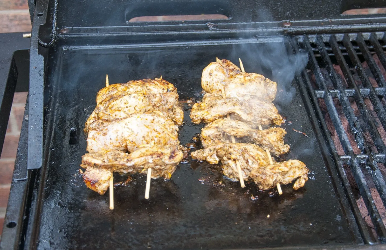 Aromatic Barbecue Chicken Gyros. Keep turning the gyros chicken | https://theyumyumclub.com/2019/04/24/aromatic-barbecue-chicken-gyros/