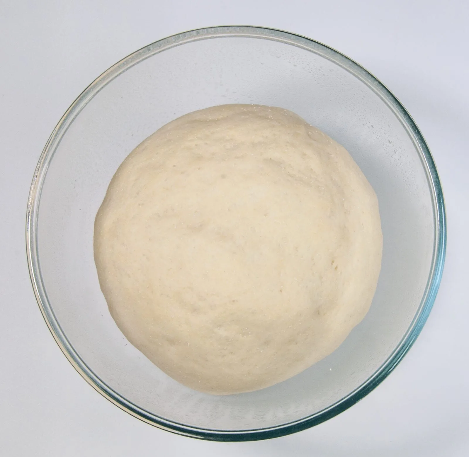 Aromatic Barbecue Chicken Gyros. Let the pitta dough prove | https://theyumyumclub.com/2019/04/24/aromatic-barbecue-chicken-gyros/