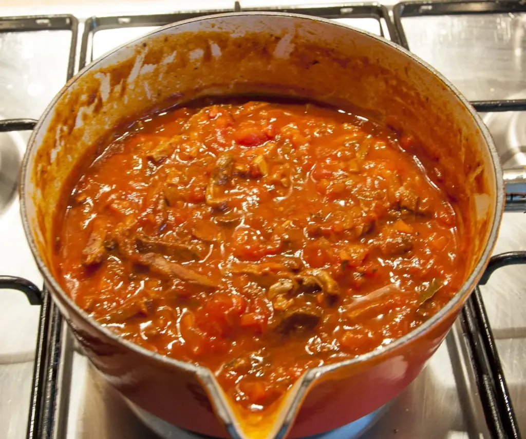 Leftover Marrakesh Lamb Ragu Pappardelle. North Africa meets the Mediterranean. What a food combination! What a recipe! And using leftovers means no waste!! | theyumyumclub.com