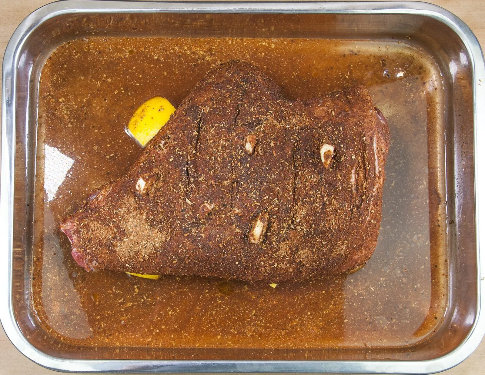 Aromatic spice-rubbed roast lamb Marrakesh style. 11 fragrant spices go into this scrummy recipe. The aroma of a Marrakesh Bazaar in your own kitchen. Yum! | theyumyumclub.com