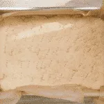 For those with a sweet tooth and a taste for luxury. Decadent Millionaire's Shortbread. A simple recipe that will have your friends begging for more. Yum! | theyumyumclub.com