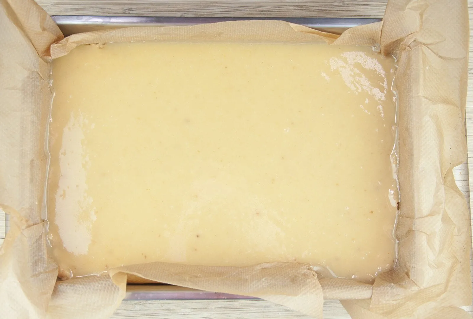 Cover the shortbread with the caramel
