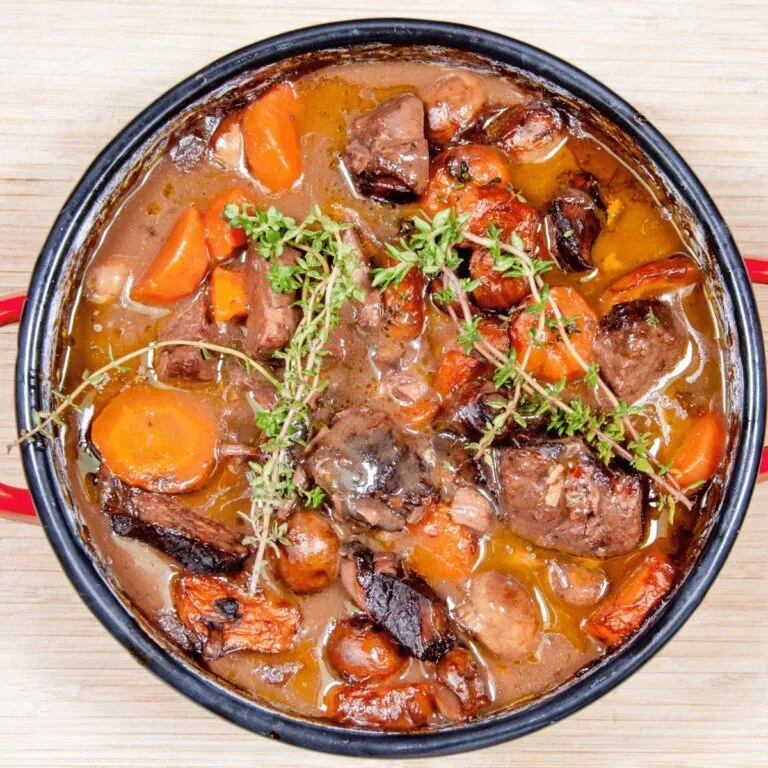Braised beef rump in red wine | https://theyumyumclub.com/2019/05/08/braised-beef-rump-red-wine/