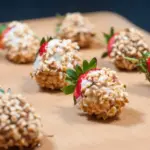 Hazelnut and chocolate smothered strawberries. | https://theyumyumclub.com/2019/05/21/hazelnut-chocola…red-strawberries/