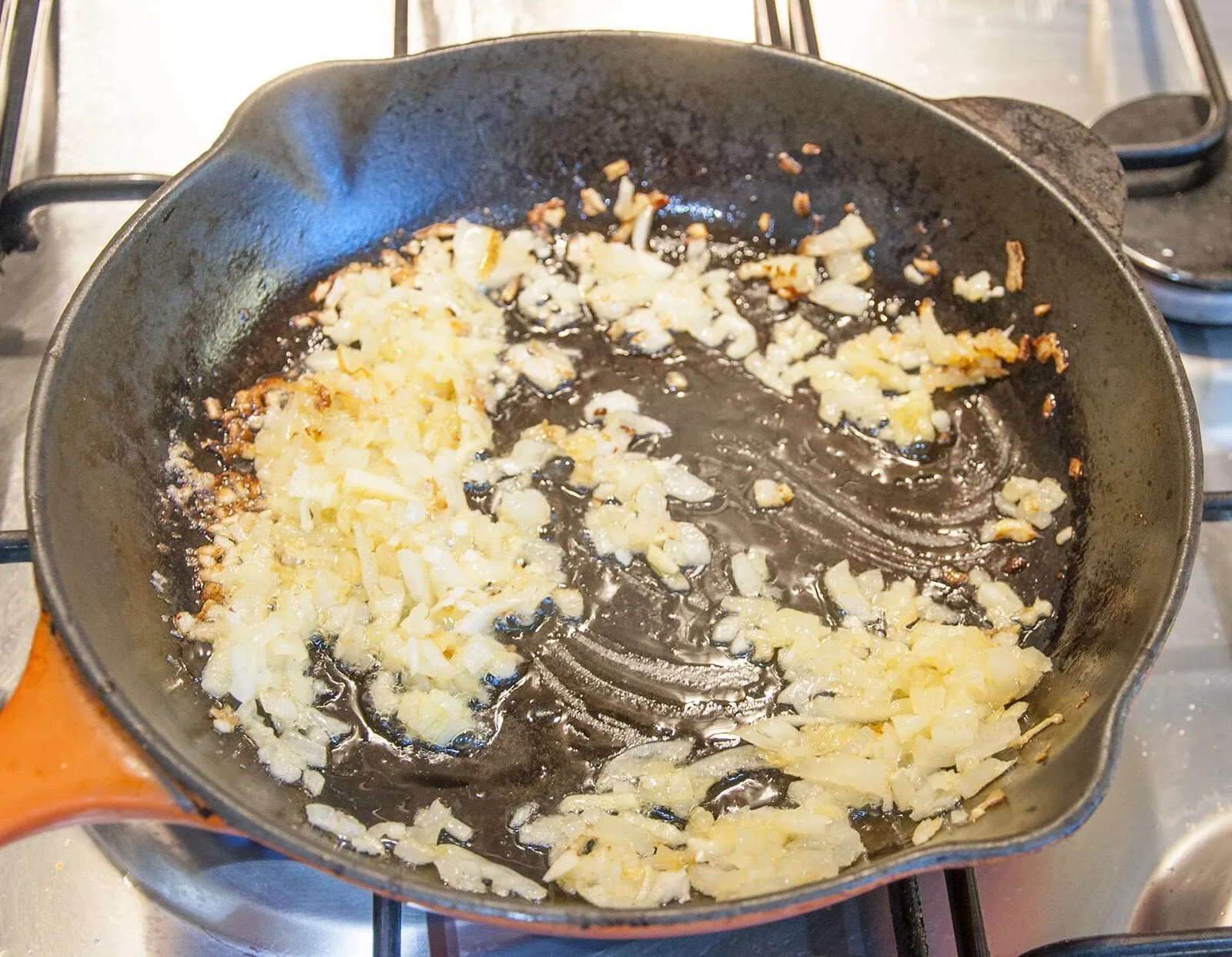 Sweat the onions | https://theyumyumclub.com/2019/05/27/aromatic-tandoori-chicken-tikka-masala/