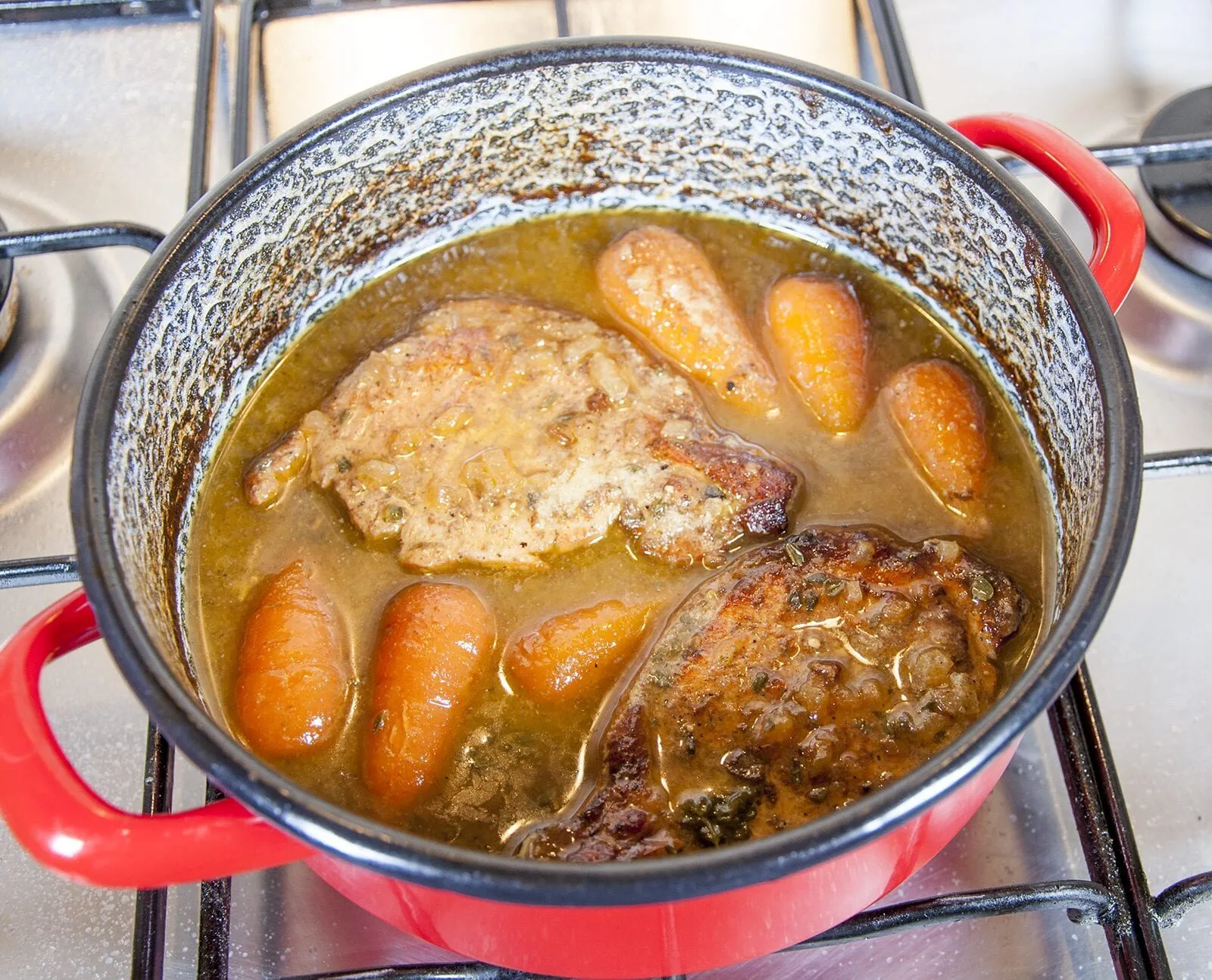 Pork loin in brandy and cream. Pork casserole ready | https://theyumyumclub.com/2019/05/01/pork-loin-brandy-cream/