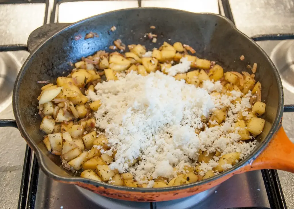 Streaky & apple pork tenderloin. Add the mustard and breadcrumbs | https://theyumyumclub.com/2019/05/19/streaky-apple-pork-tenderloin/