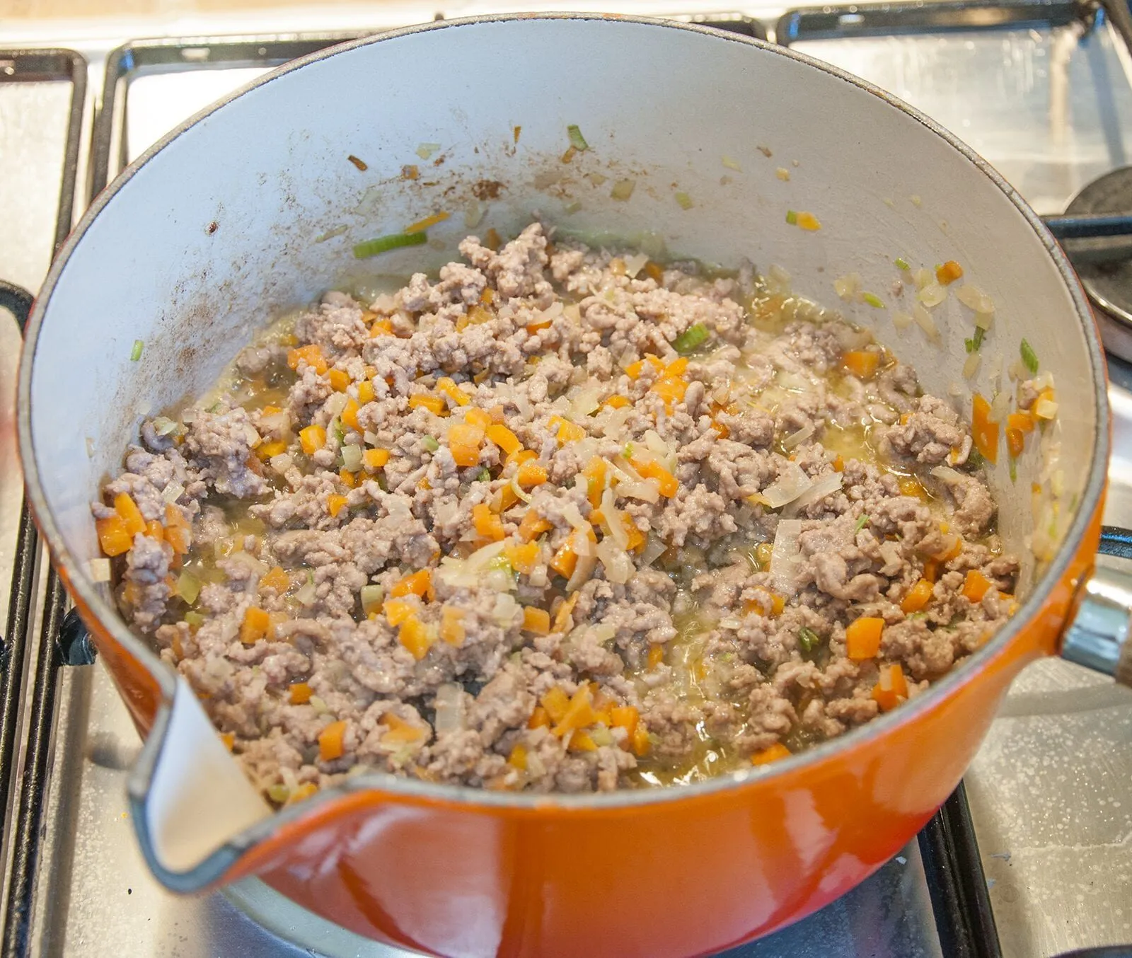 Cheddar topped shepherd's pie. Cook the minced lamb