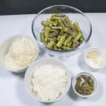 Prepare the ingredients | https://theyumyumclub.com/2019/06/15/asparagus-soup-lemon-parmesan/
