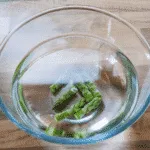 Refresh the asparagus tips | https://theyumyumclub.com/2019/06/15/asparagus-soup-lemon-parmesan/