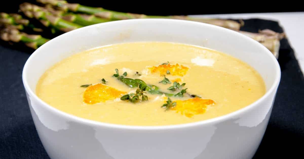 Asparagus Soup With Lemon and Parmesan