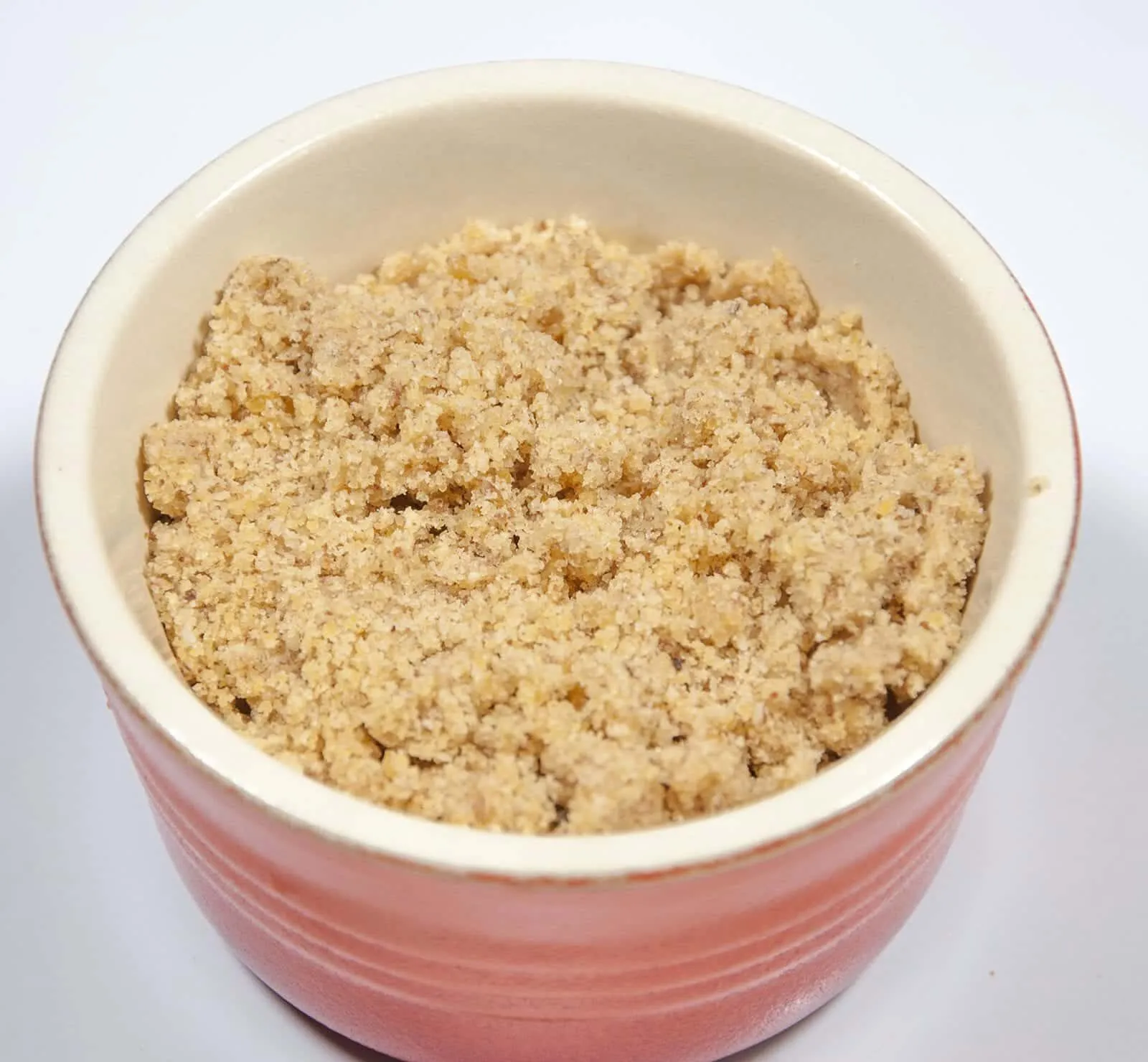 Pecan brittle. Humble Hummingbird Cake With Sweet Pecan Dust | https://theyumyumclub.com/2019/06/05/humble-hummingbird-cake-sweet-pecan-dust/