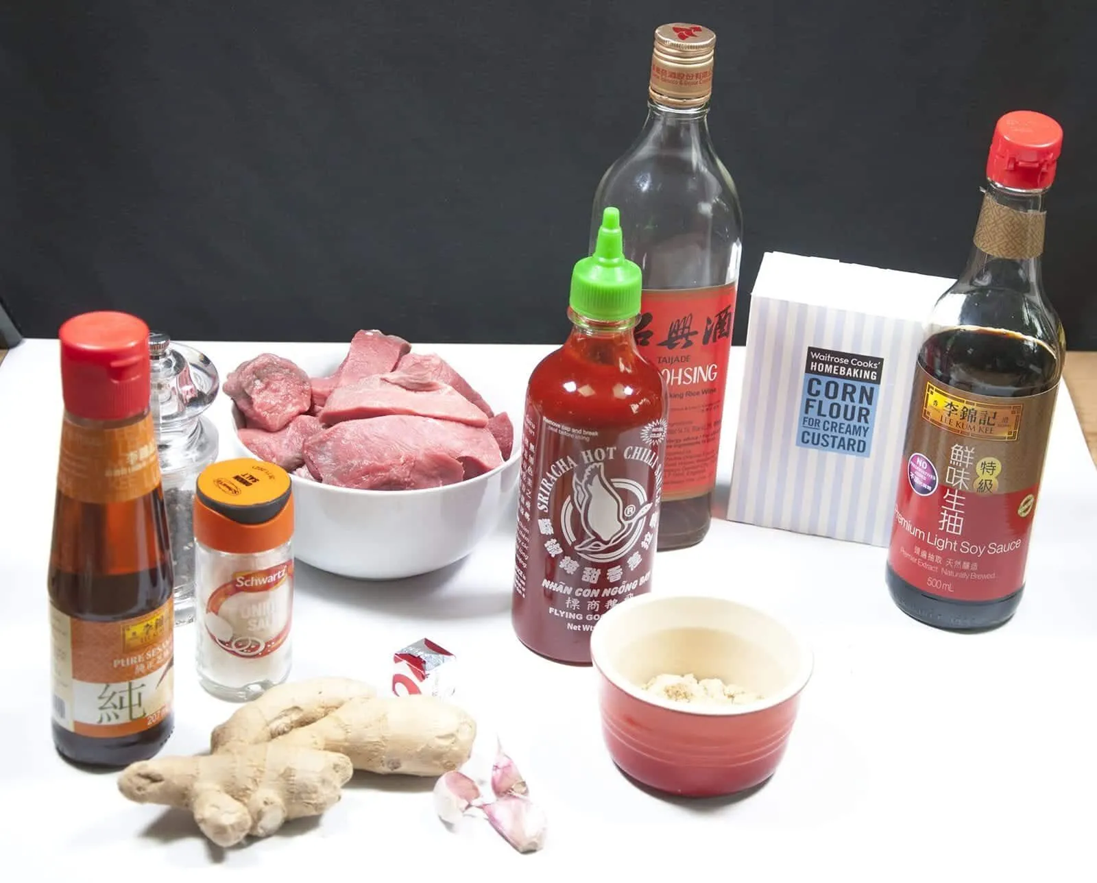 Gather the ingredients together | https://theyumyumclub.com/2019/06/27/sriracha-beef-gangnam-style/