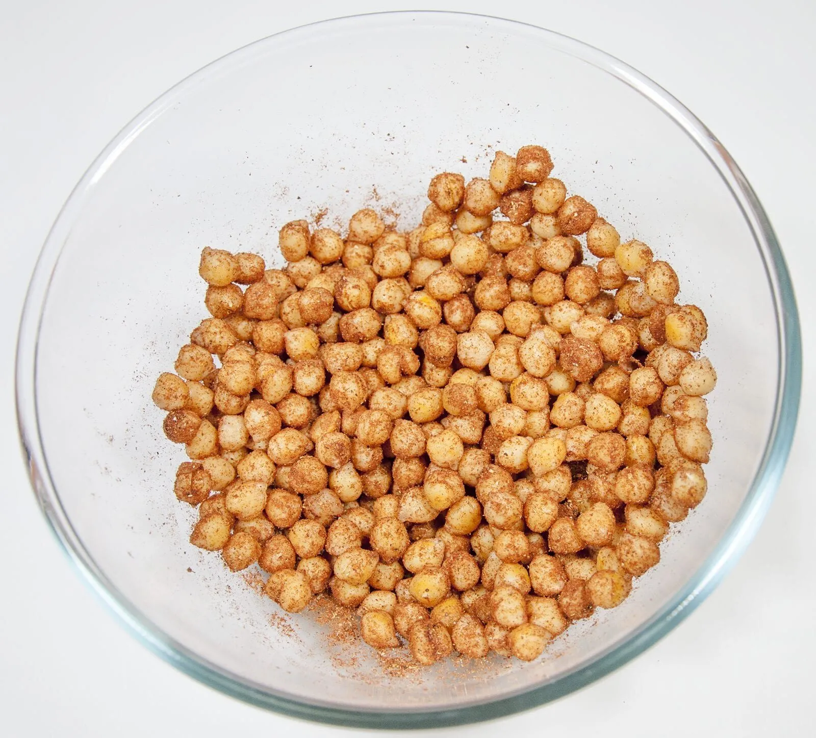 Mix in the spices | https://theyumyumclub.com/2019/06/18/moroccan-chickpea-salad/