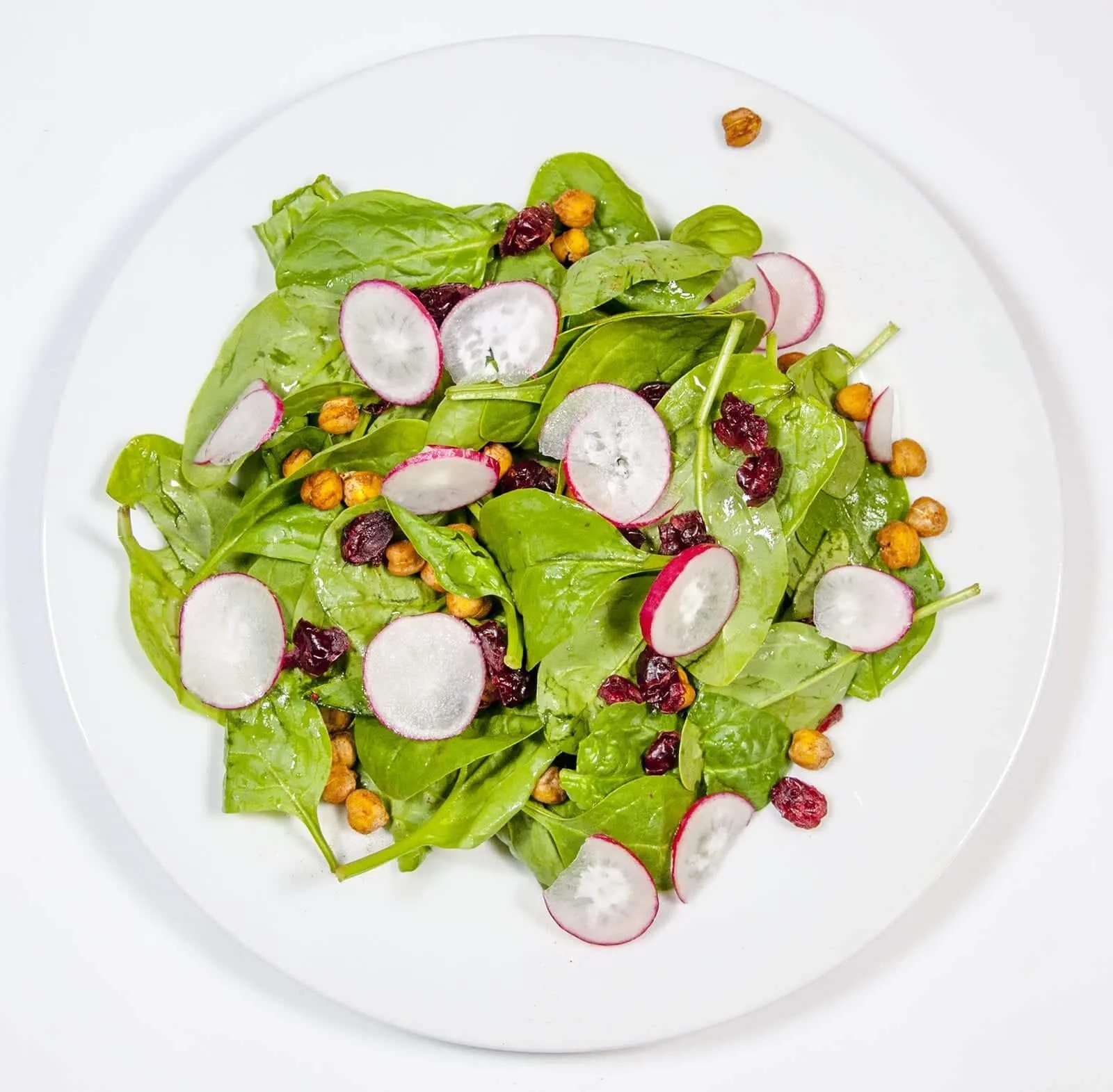 Add the radish | https://theyumyumclub.com/2019/06/18/moroccan-chickpea-salad/