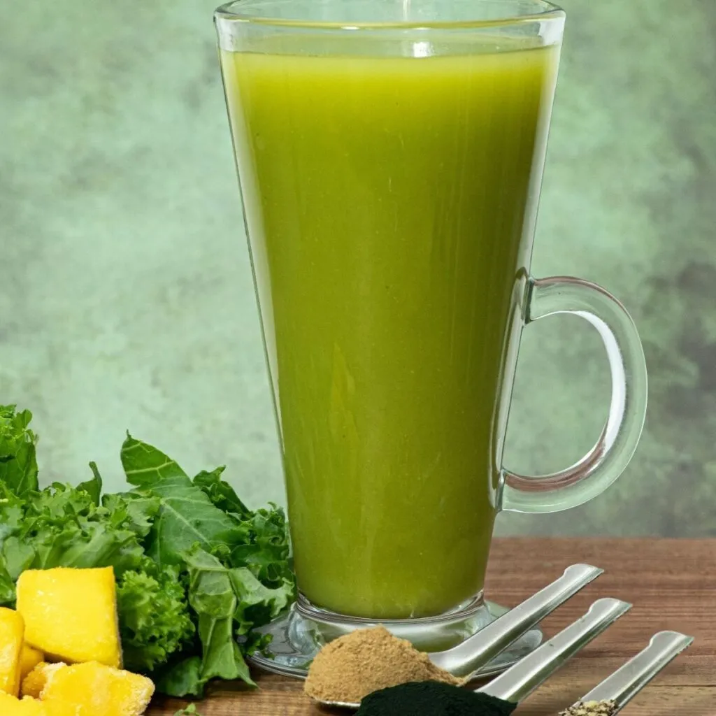 Mango-Ginger Smoothie with Kale