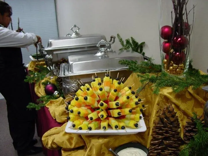 What Are the Benefits of Choosing a Corporate Catering for an Event?